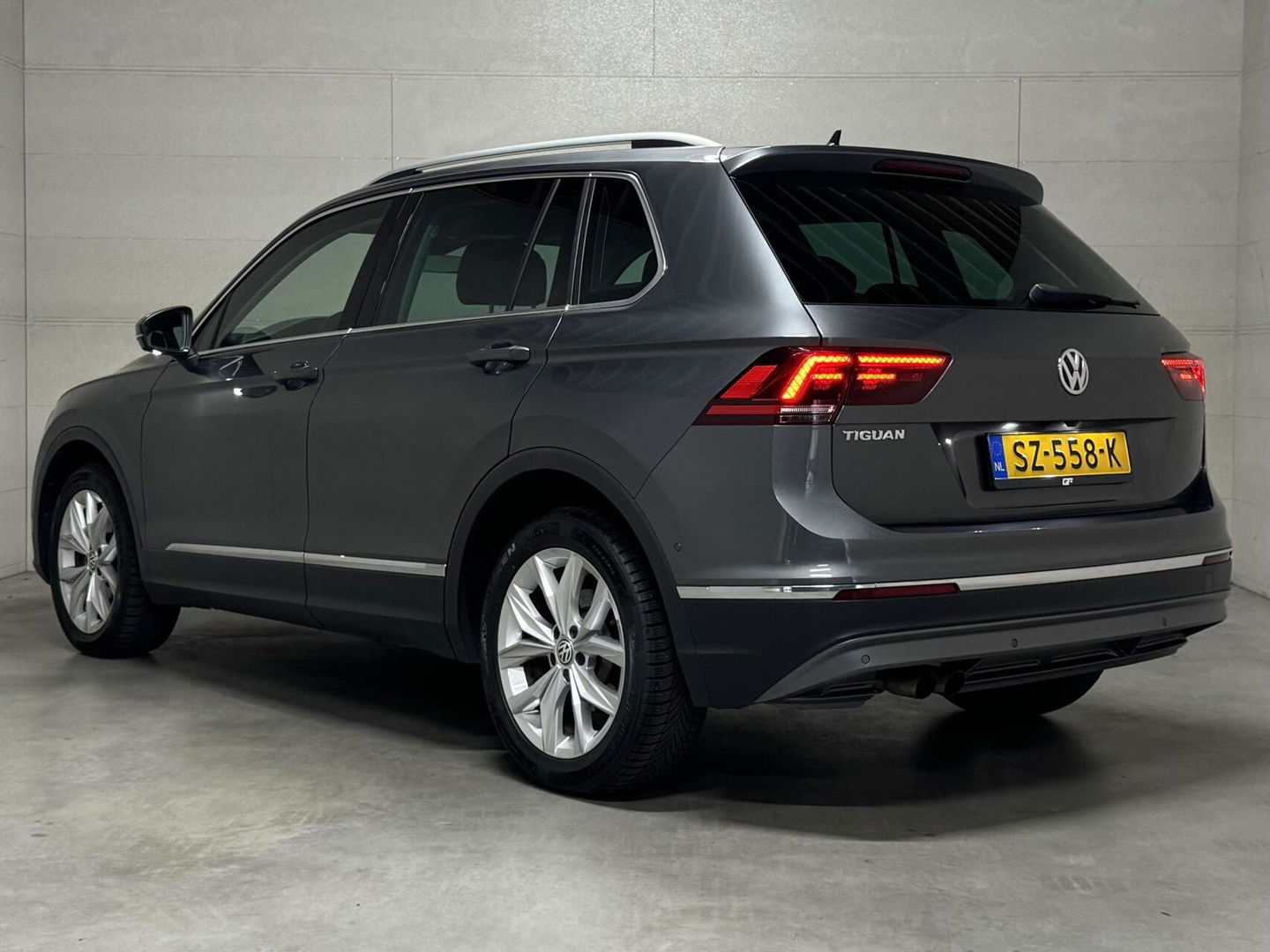 Volkswagen Tiguan 1.4 TSI ACT Highline Virtual HUD Trekh. NAP