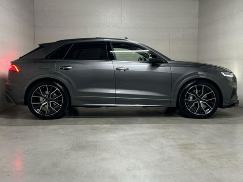 Audi Q8 55 TFSI Quattro S-Line Black Edition RS-Seats Pano