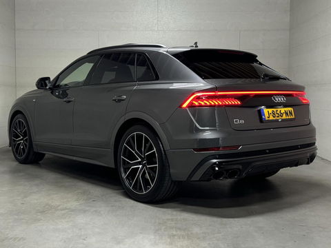 Audi Q8 55 TFSI Quattro S-Line Black Edition RS-Seats Pano
