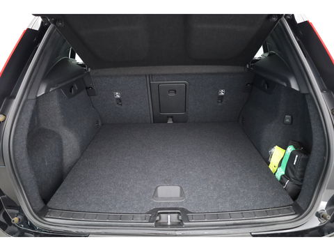 Volvo XC40 T5 Recharge R-Design | Pilot Assist | ACC | Elek. stoel + geheugen | Camera | Stoel + stuur verw. |