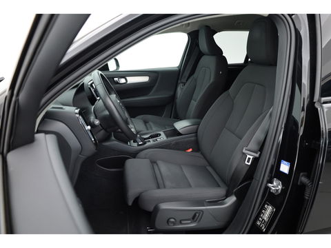 Volvo XC40 T5 Recharge R-Design | Pilot Assist | ACC | Elek. stoel + geheugen | Camera | Stoel + stuur verw. |