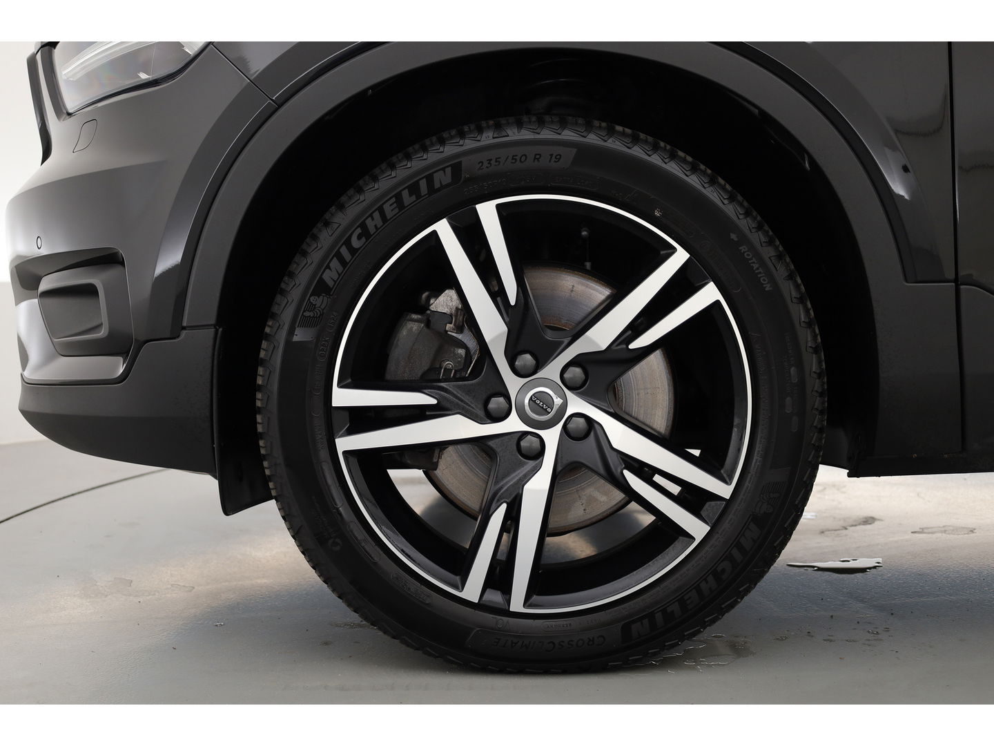 Volvo XC40 T5 Recharge R-Design | Pilot Assist | ACC | Elek. stoel + geheugen | Camera | Stoel + stuur verw. |
