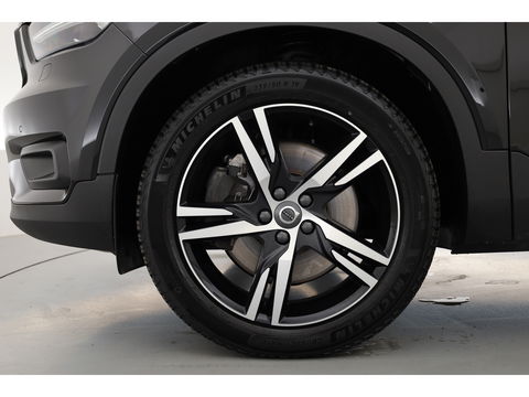 Volvo XC40 T5 Recharge R-Design | Pilot Assist | ACC | Elek. stoel + geheugen | Camera | Stoel + stuur verw. |