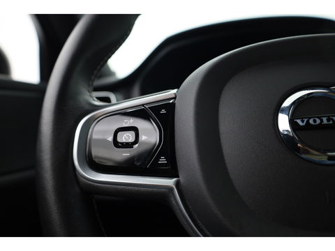 Volvo S60 2.0 T4 R-Design | Pilot Assist | ACC | Trekhaak | Camera | Blis | 19'' |