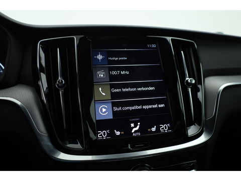 Volvo S60 2.0 T4 R-Design | Pilot Assist | ACC | Trekhaak | Camera | Blis | 19'' |