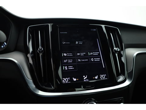 Volvo S60 2.0 T4 R-Design | Pilot Assist | ACC | Trekhaak | Camera | Blis | 19'' |