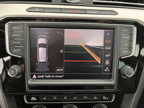 Volkswagen Passat Variant 1.4 TSI GTE Highline Aut. *PANO | 1/2LEATHER | FULL-LED | NAVI-FULLMAP | SPORT-SEATS | CARPLAY | CAMERA | DAB+ | ECC | PDC | 17''ALU | TOWBAR*
