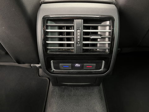 Volkswagen Passat Variant 1.4 TSI GTE Highline Aut. *PANO | 1/2LEATHER | FULL-LED | NAVI-FULLMAP | SPORT-SEATS | CARPLAY | CAMERA | DAB+ | ECC | PDC | 17''ALU | TOWBAR*