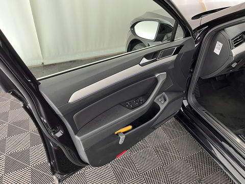 Volkswagen Passat Variant 1.4 TSI GTE Highline Aut. *PANO | 1/2LEATHER | FULL-LED | NAVI-FULLMAP | SPORT-SEATS | CARPLAY | CAMERA | DAB+ | ECC | PDC | 17''ALU | TOWBAR*