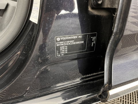 Volkswagen Passat Variant 1.4 TSI GTE Highline Aut. *PANO | 1/2LEATHER | FULL-LED | NAVI-FULLMAP | SPORT-SEATS | CARPLAY | CAMERA | DAB+ | ECC | PDC | 17''ALU | TOWBAR*