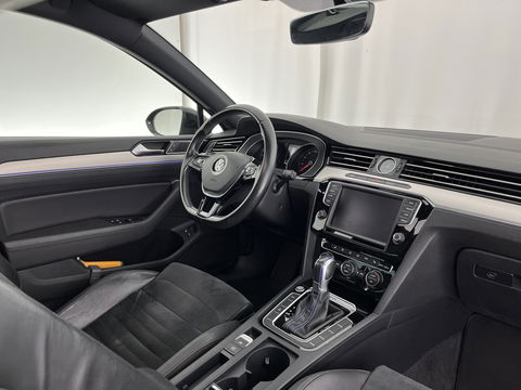 Volkswagen Passat Variant 1.4 TSI GTE Highline Aut. *PANO | 1/2LEATHER | FULL-LED | NAVI-FULLMAP | SPORT-SEATS | CARPLAY | CAMERA | DAB+ | ECC | PDC | 17''ALU | TOWBAR*