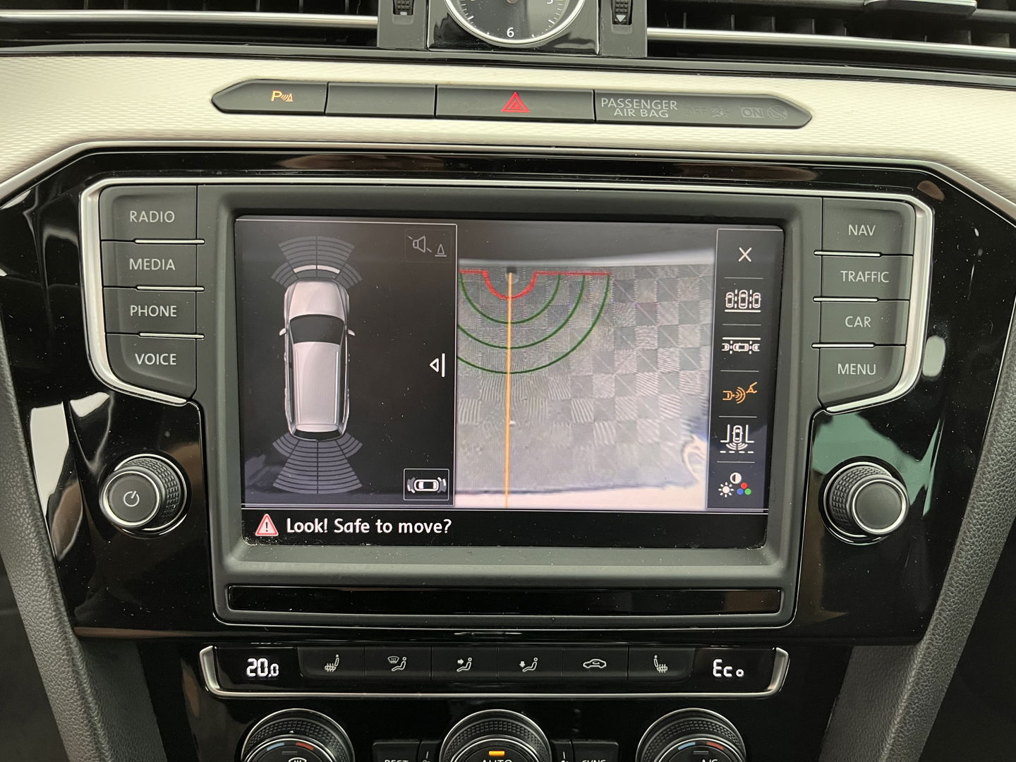 Volkswagen Passat Variant 1.4 TSI GTE Highline Aut. *PANO | 1/2LEATHER | FULL-LED | NAVI-FULLMAP | SPORT-SEATS | CARPLAY | CAMERA | DAB+ | ECC | PDC | 17''ALU | TOWBAR*