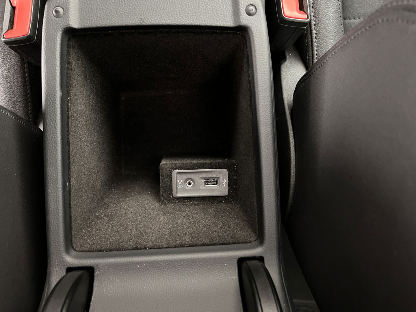 Volkswagen Passat Variant 1.4 TSI GTE Highline Aut. *PANO | 1/2LEATHER | FULL-LED | NAVI-FULLMAP | SPORT-SEATS | CARPLAY | CAMERA | DAB+ | ECC | PDC | 17''ALU | TOWBAR*