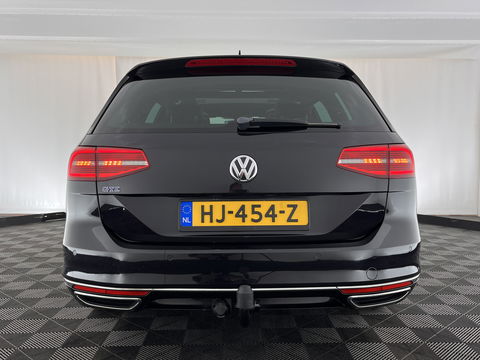 Volkswagen Passat Variant 1.4 TSI GTE Highline Aut. *PANO | 1/2LEATHER | FULL-LED | NAVI-FULLMAP | SPORT-SEATS | CARPLAY | CAMERA | DAB+ | ECC | PDC | 17''ALU | TOWBAR*