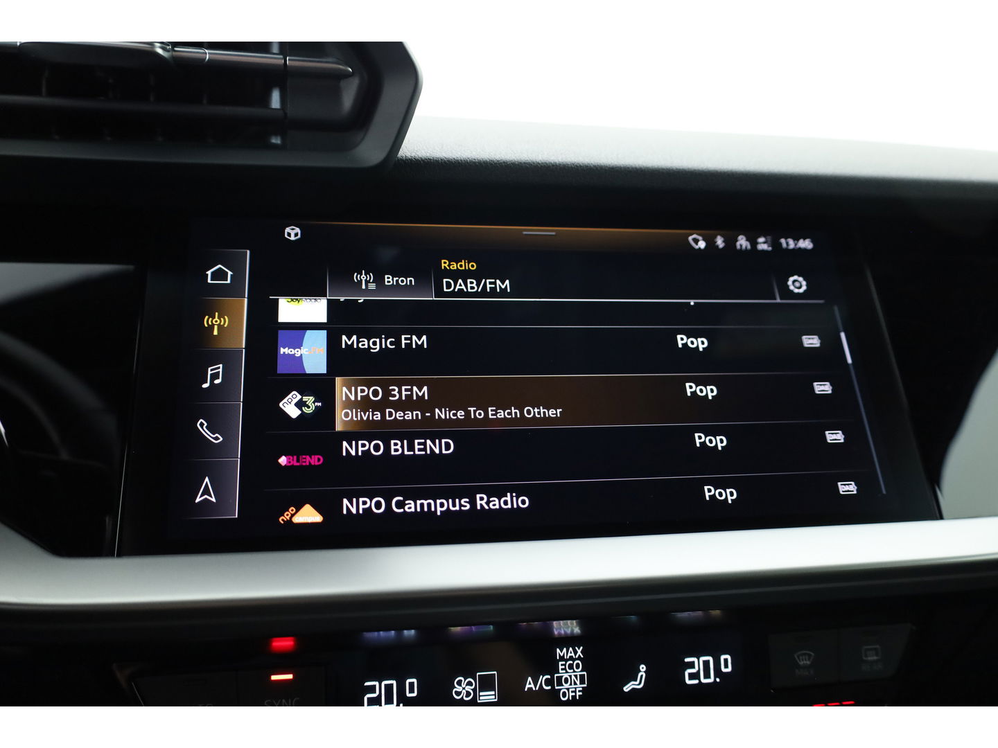 Audi A3 Sportback 45 TFSI e S edition Competition | S Line | Kuipstoelen | B&O | Keyless | Adapt. Cruise | Matrix | 18'' |