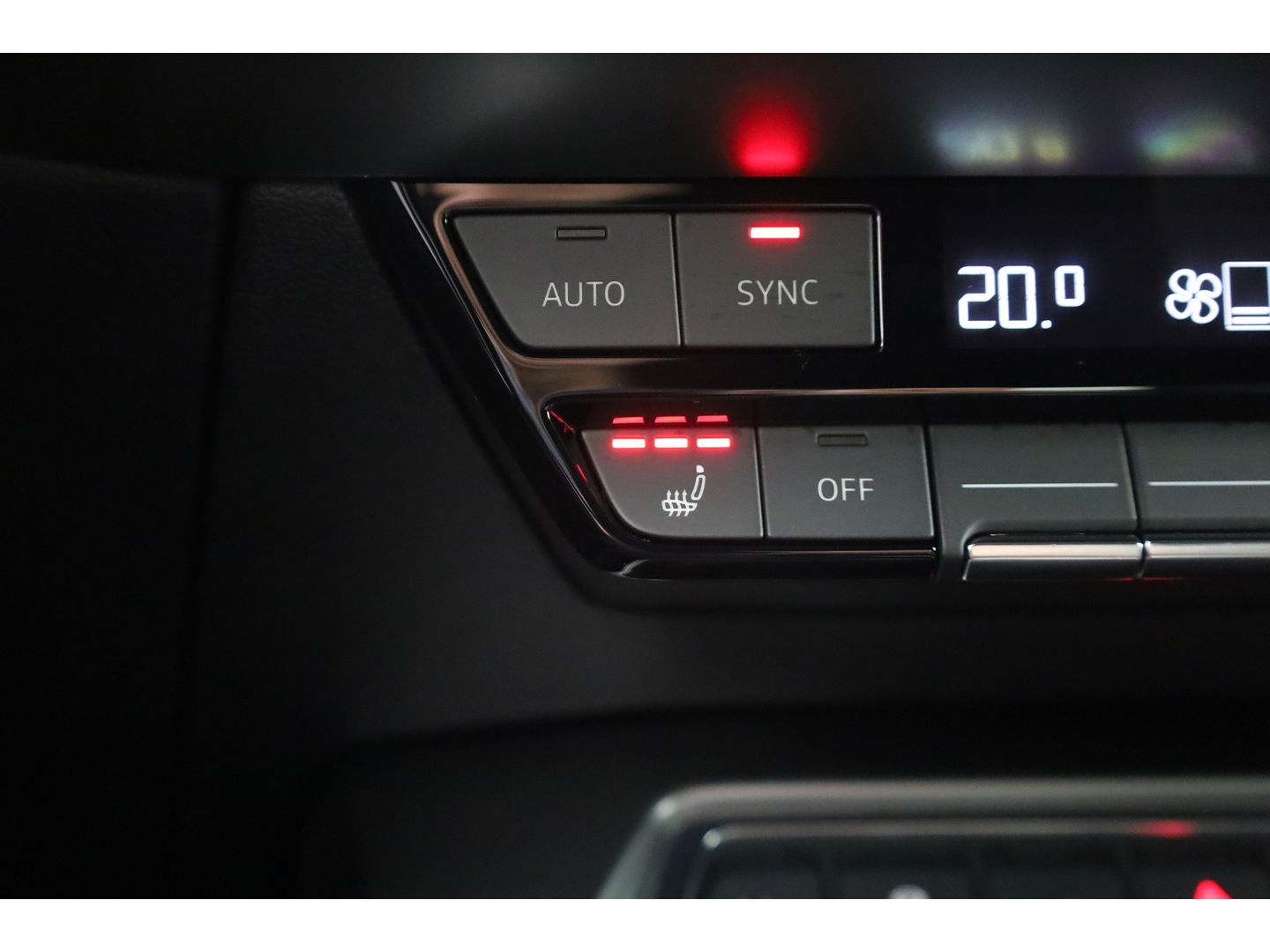 Audi A3 Sportback 45 TFSI e S edition Competition | S Line | Kuipstoelen | B&O | Keyless | Adapt. Cruise | Matrix | 18'' |