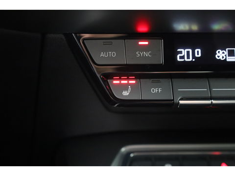 Audi A3 Sportback 45 TFSI e S edition Competition | S Line | Kuipstoelen | B&O | Keyless | Adapt. Cruise | Matrix | 18'' |