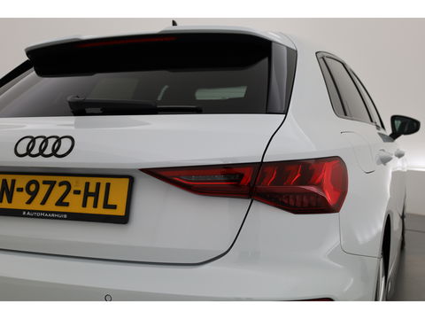 Audi A3 Sportback 45 TFSI e S edition Competition | S Line | Kuipstoelen | B&O | Keyless | Adapt. Cruise | Matrix | 18'' |