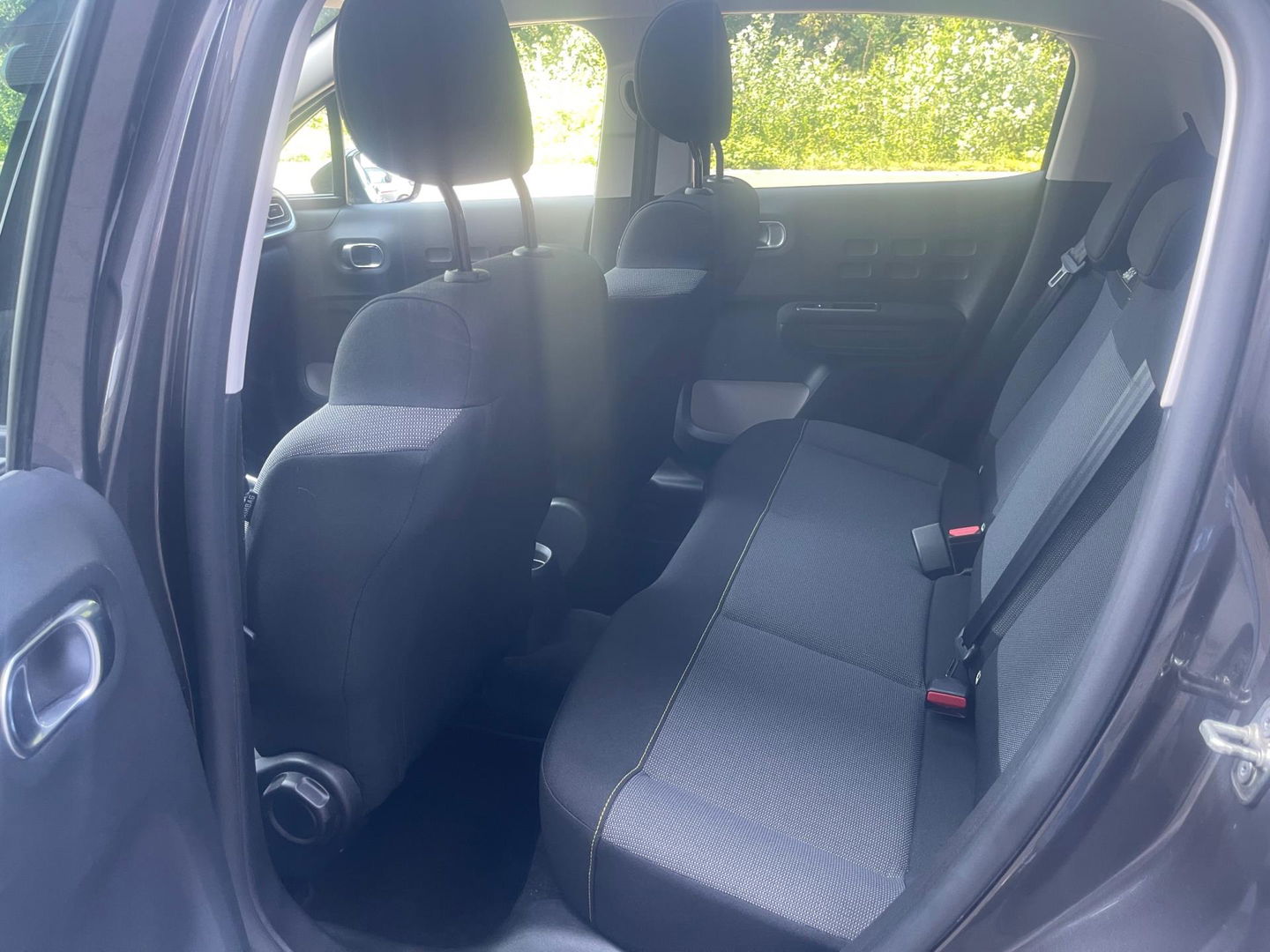 Citroën C3 1.2 PureTech Airco/Ecc Panoramadak Navigatie 17''LM Velgen