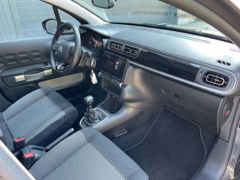 Citroën C3 1.2 PureTech Airco/Ecc Panoramadak Navigatie 17''LM Velgen