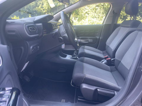 Citroën C3 1.2 PureTech Airco/Ecc Panoramadak Navigatie 17''LM Velgen