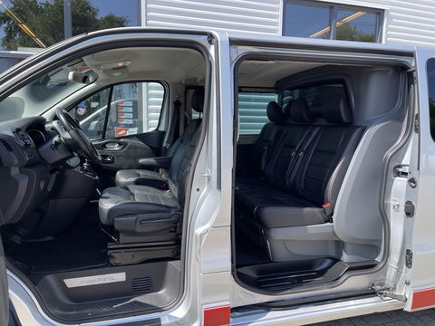 Opel Vivaro 1.6 CDTI L2H1 DC 5 persoons Irmscher GT Nr: 013 / 100 EcoFlex / vaste prijs rijklaar € 18.950 ex btw / lease vanaf € 319 / airco / cruise / navi / leer / camera / trekhaak / dubbele schuifdeur !