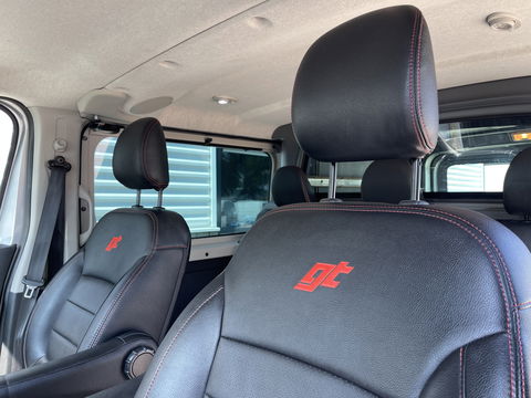 Opel Vivaro 1.6 CDTI L2H1 DC 5 persoons Irmscher GT Nr: 013 / 100 EcoFlex / vaste prijs rijklaar € 18.950 ex btw / lease vanaf € 319 / airco / cruise / navi / leer / camera / trekhaak / dubbele schuifdeur !