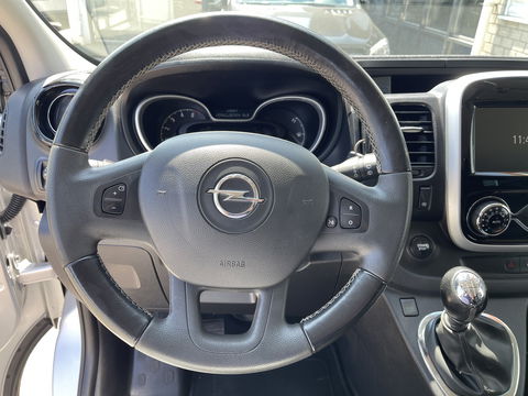 Opel Vivaro 1.6 CDTI L2H1 DC 5 persoons Irmscher GT Nr: 013 / 100 EcoFlex / vaste prijs rijklaar € 18.950 ex btw / lease vanaf € 319 / airco / cruise / navi / leer / camera / trekhaak / dubbele schuifdeur !