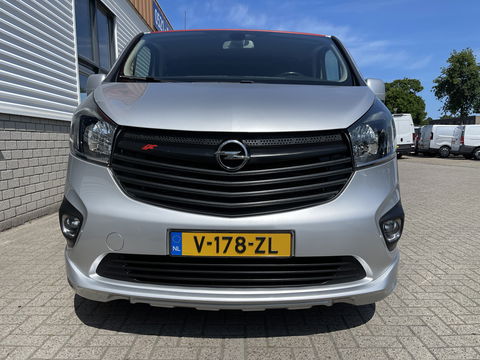 Opel Vivaro 1.6 CDTI L2H1 DC 5 persoons Irmscher GT Nr: 013 / 100 EcoFlex / vaste prijs rijklaar € 18.950 ex btw / lease vanaf € 319 / airco / cruise / navi / leer / camera / trekhaak / dubbele schuifdeur !