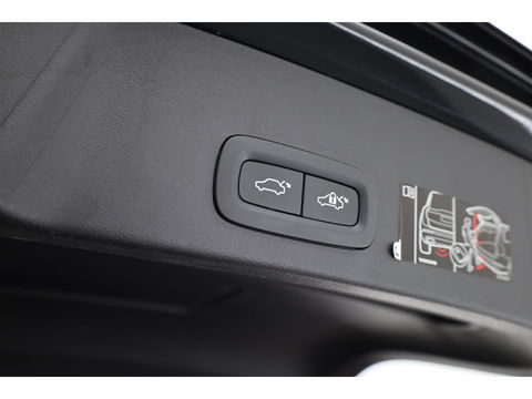 Volvo XC40 1.5 T5 Recharge R-Design | Pilot Assist. | ACC | Blis | H&K Audio | Elek. stoel. | Stoel + stuurverw. |