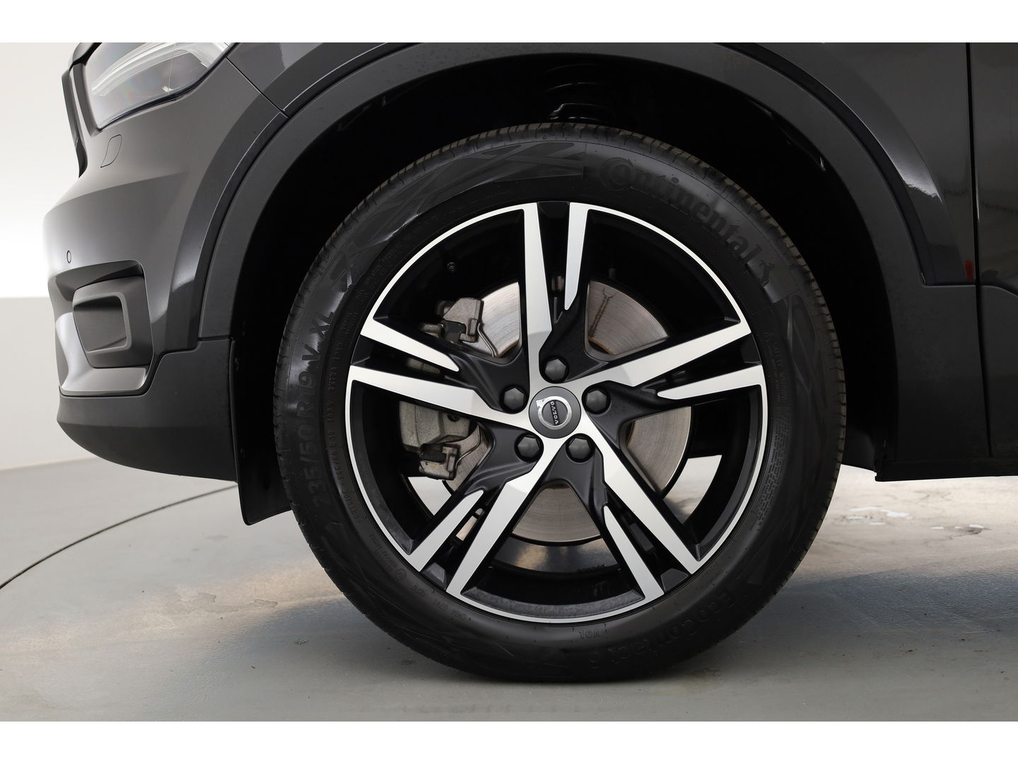 Volvo XC40 1.5 T5 Recharge R-Design | Pilot Assist. | ACC | Blis | H&K Audio | Elek. stoel. | Stoel + stuurverw. |