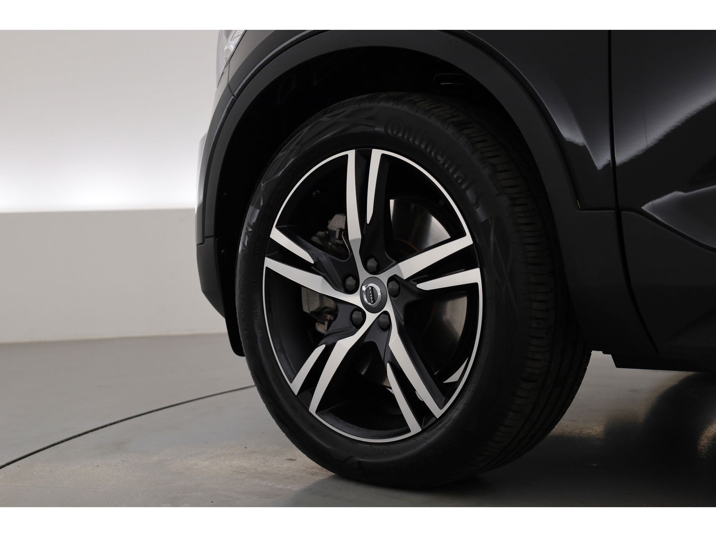 Volvo XC40 1.5 T5 Recharge R-Design | Pilot Assist. | ACC | Blis | H&K Audio | Elek. stoel. | Stoel + stuurverw. |