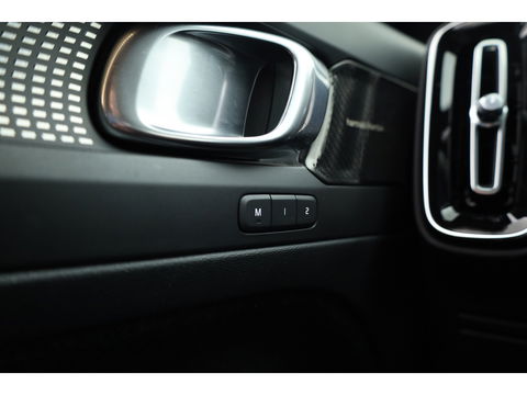 Volvo XC40 1.5 T5 Recharge R-Design | Pilot Assist. | ACC | Blis | H&K Audio | Elek. stoel. | Stoel + stuurverw. |