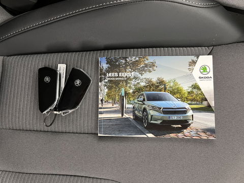 Škoda Enyaq iV 80 (INCL.BTW) *DIGI-COCKPIT | FULL-LED | 1/2LEATHER | BLINDSPOT | CAMERA | NAVI-FULLMAP | DAB+ | KEYLESS | 19''ALU*