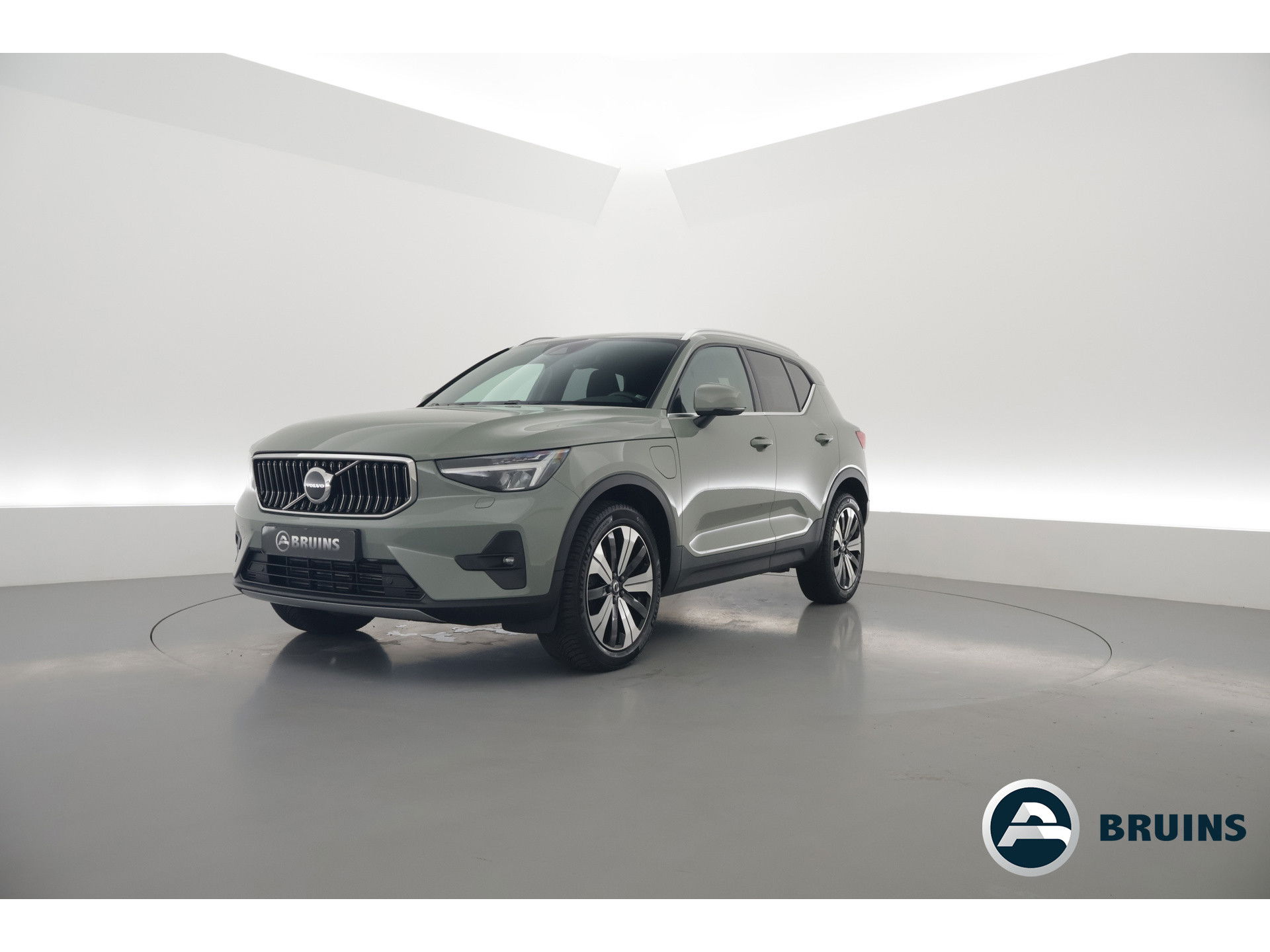 Volvo XC40 T4 Recharge Core Bright | Facelift | | Pilost Assist | Camera | Stoel + stuurverw. |