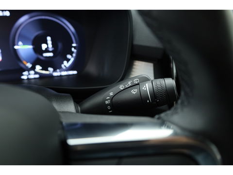 Volvo XC40 T4 Recharge Core Bright | Facelift | | Pilost Assist | Camera | Stoel + stuurverw. |