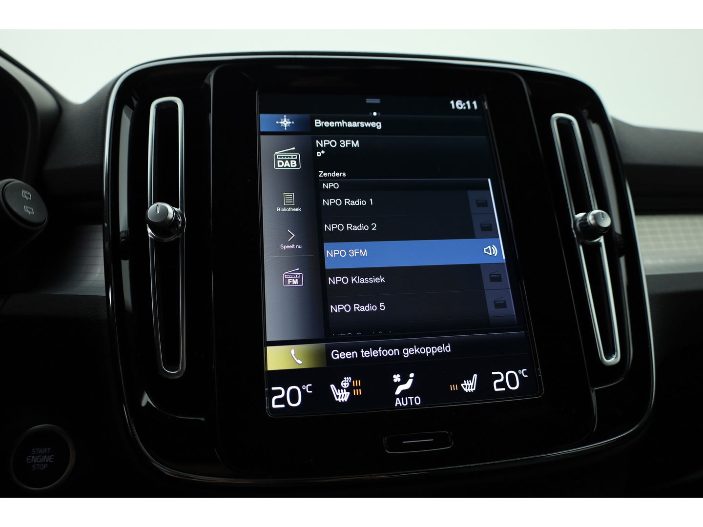 Volvo XC40 T4 Recharge Core Bright | Facelift | | Pilost Assist | Camera | Stoel + stuurverw. |