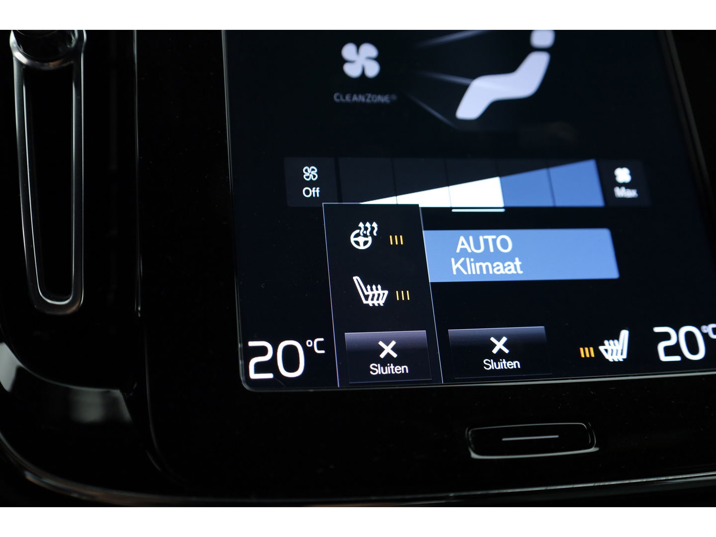 Volvo XC40 T4 Recharge Core Bright | Facelift | | Pilost Assist | Camera | Stoel + stuurverw. |