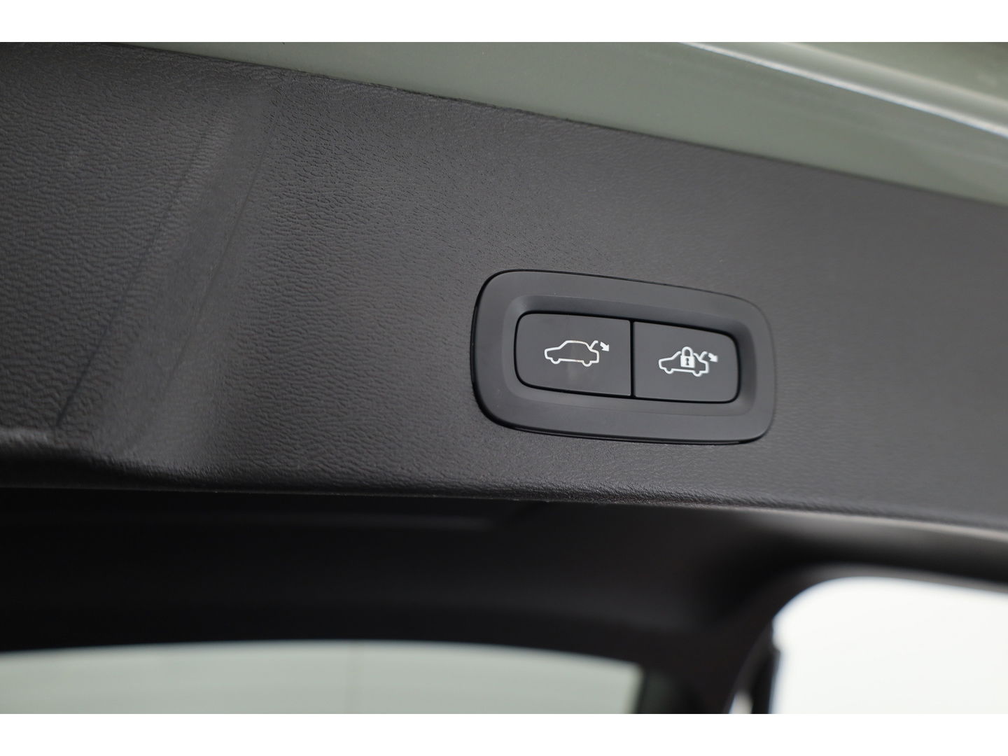 Volvo XC40 T4 Recharge Core Bright | Facelift | | Pilost Assist | Camera | Stoel + stuurverw. |