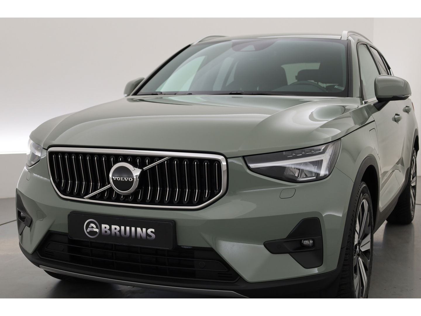 Volvo XC40 T4 Recharge Core Bright | Facelift | | Pilost Assist | Camera | Stoel + stuurverw. |