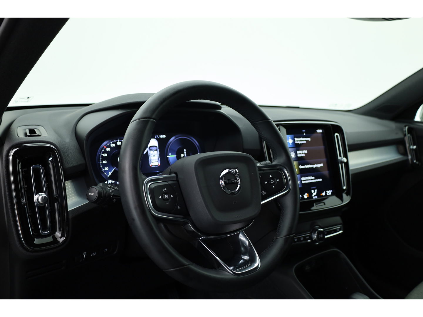 Volvo XC40 T4 Recharge Core Bright | Facelift | | Pilost Assist | Camera | Stoel + stuurverw. |