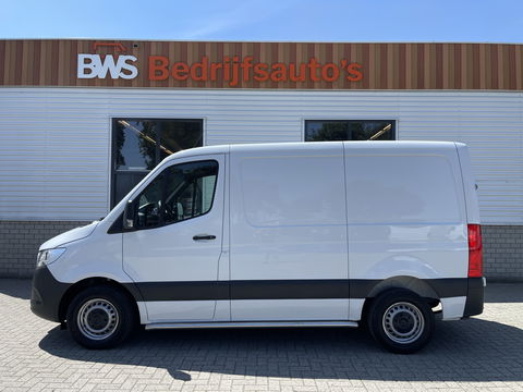 Mercedes-Benz Sprinter 211 1.9 CDI L1H1 FWD / vaste prijs rijklaar € 21.950 ex btw / lease vanaf € 358 / airco / cruise control / trekhaak / euro 6 diesel / bpm vrij / bijrijdersbank !