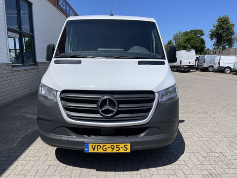 Mercedes-Benz Sprinter 211 1.9 CDI L1H1 FWD / vaste prijs rijklaar € 21.950 ex btw / lease vanaf € 358 / airco / cruise control / trekhaak / euro 6 diesel / bpm vrij / bijrijdersbank !