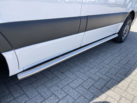 Mercedes-Benz Sprinter 211 1.9 CDI L1H1 FWD / vaste prijs rijklaar € 21.950 ex btw / lease vanaf € 358 / airco / cruise control / trekhaak / euro 6 diesel / bpm vrij / bijrijdersbank !