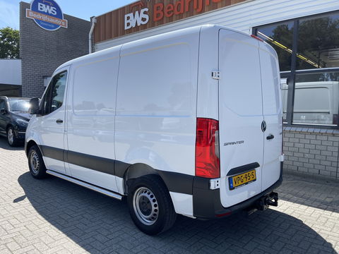Mercedes-Benz Sprinter 211 1.9 CDI L1H1 FWD / vaste prijs rijklaar € 21.950 ex btw / lease vanaf € 358 / airco / cruise control / trekhaak / euro 6 diesel / bpm vrij / bijrijdersbank !