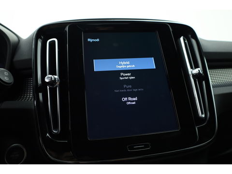 Volvo XC40 T5 Recharge R-Design | Pilot Assist | ACC | Blis | H&K Audio | Elek. stoelen | Stoel + stuurverw. |
