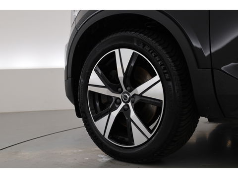 Volvo XC40 T5 Recharge R-Design | Pilot Assist | ACC | Blis | H&K Audio | Elek. stoelen | Stoel + stuurverw. |