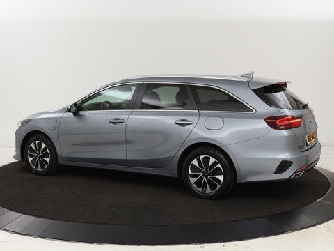 Kia Ceed 1.6 GDI PHEV DynamicPlusLine | Panoramadak | Cruise control | Climate control | Carplay | Elektrische achterklep | Dealer onderhouden