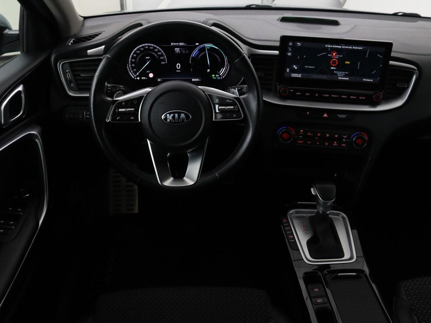 Kia Ceed 1.6 GDI PHEV DynamicPlusLine | Panoramadak | Cruise control | Climate control | Carplay | Elektrische achterklep | Dealer onderhouden