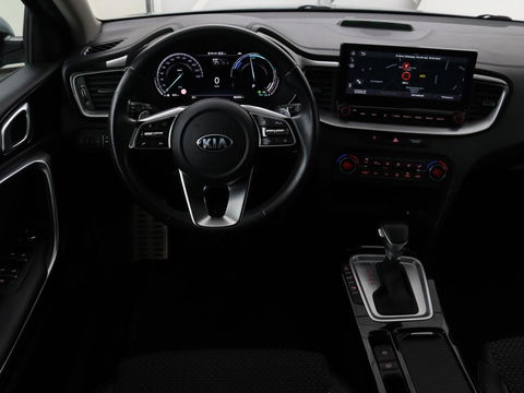 Kia Ceed 1.6 GDI PHEV DynamicPlusLine | Panoramadak | Cruise control | Climate control | Carplay | Elektrische achterklep | Dealer onderhouden